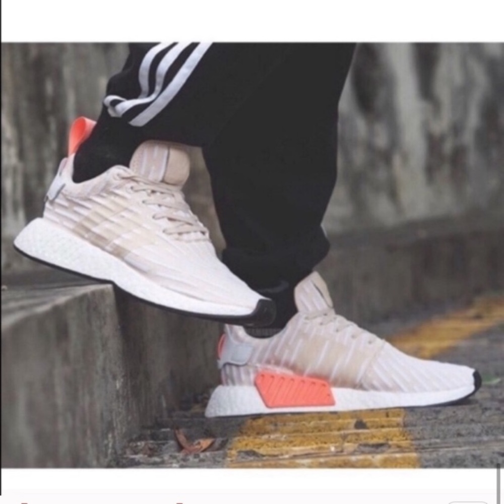 Adidas NMD R2 - Picture 6 of 6